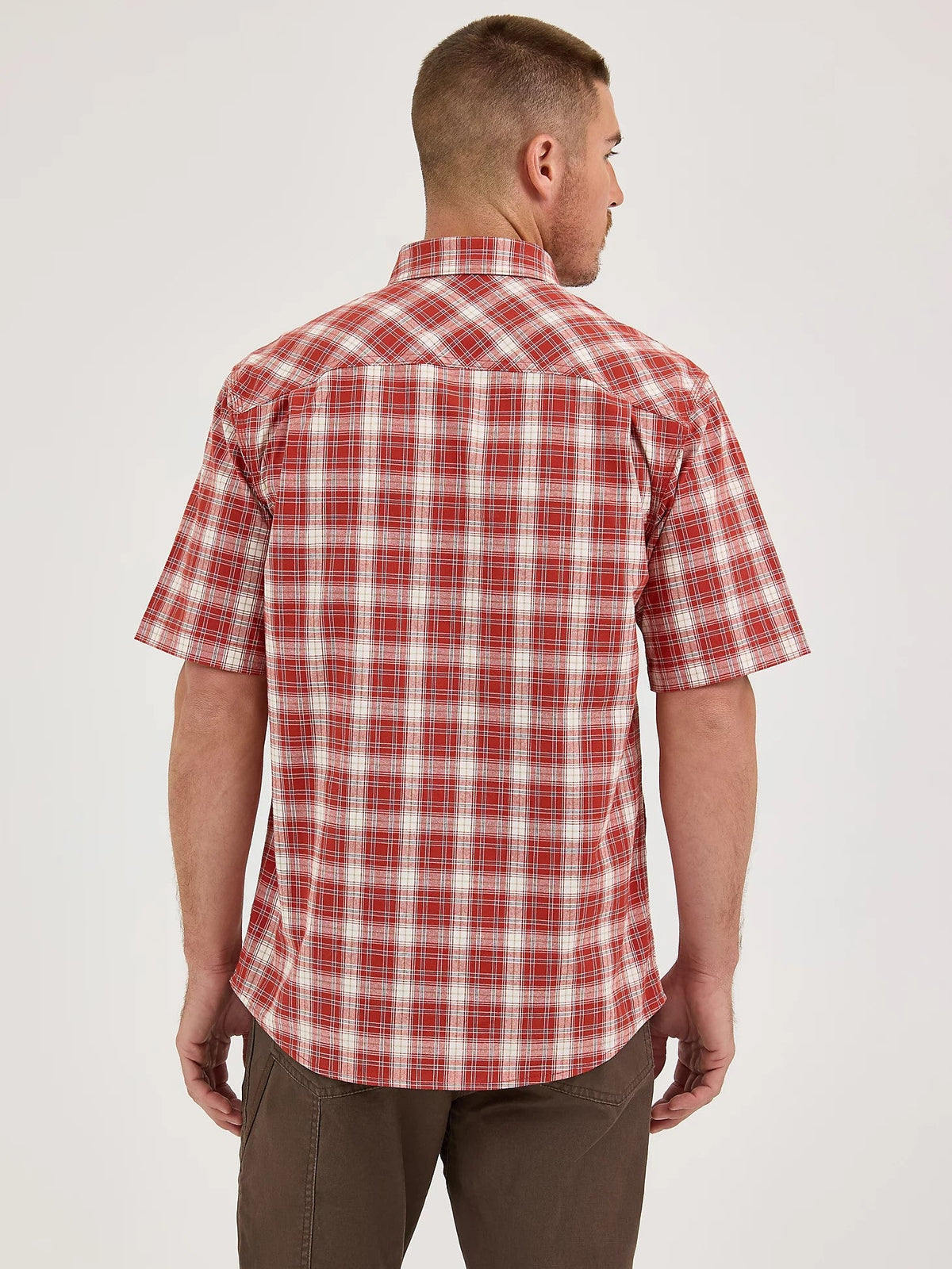 Wrangler RIGGS Workwear® Men's Foreman Button-Down Short Sleeve Work Shirt Work Shirts Wrangler RIGGS