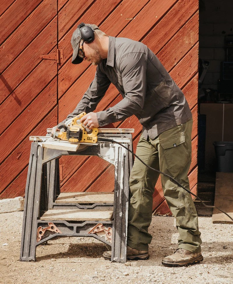thumbnail image 2 of Aazon.co: TRUEWERK En's Work Pants - XP WerkPant With Knee Pads 2 of 11