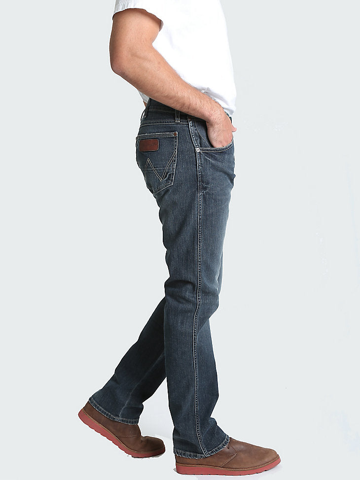 Wrangler Men's Retro® Slim-Fit Straight Leg Jean Pants Wrangler